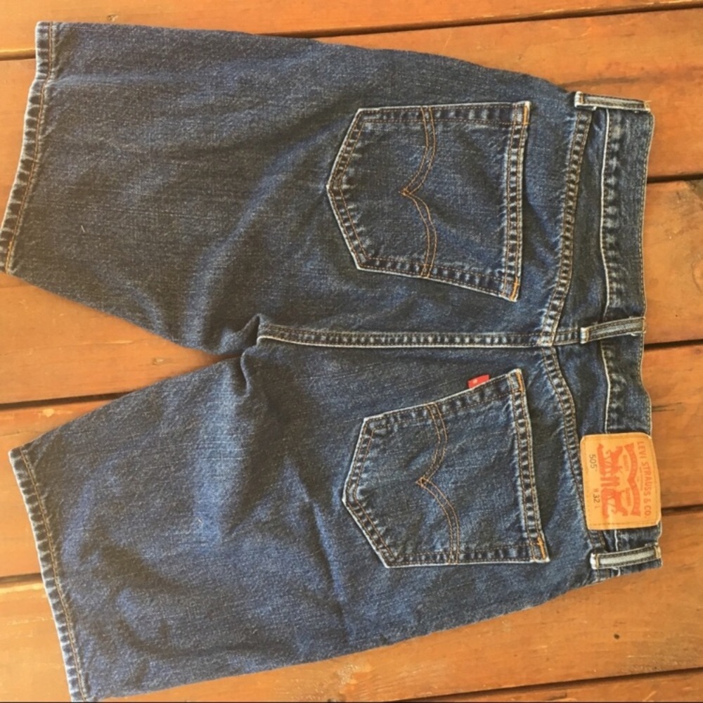 2 pair - Mens Levi’s denim shorts - 2 pr W32 can sep. - Picture 2 of 8